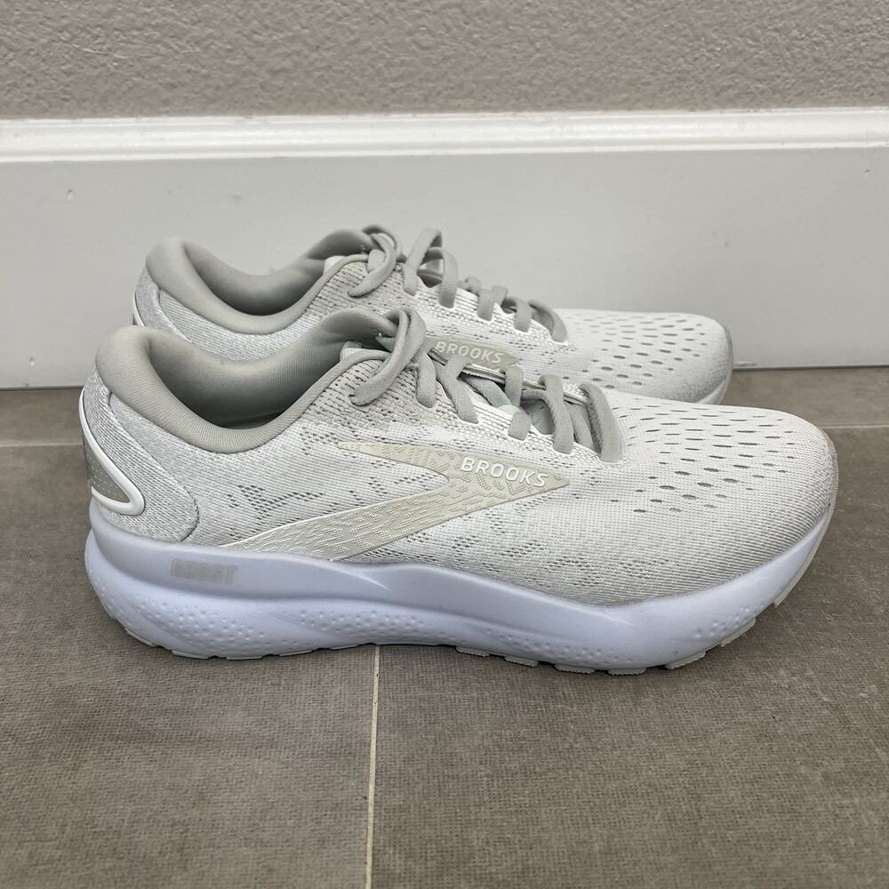 Brooks Ghost 16 Women's Size 7.5B White Running Sneakers Shoes 1204071B151
